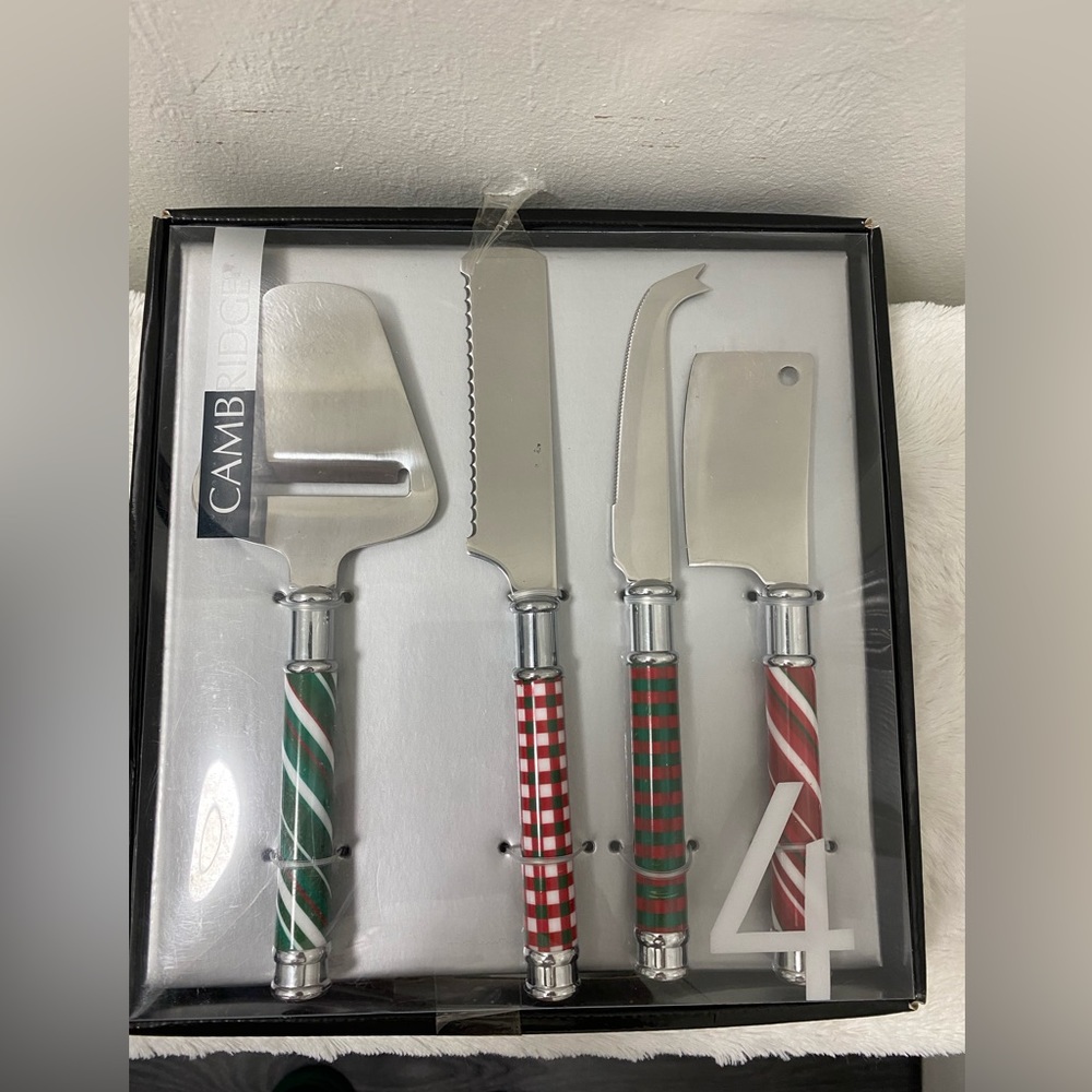 New Cambridge stainless steel Christmas set of four cheese cutters
